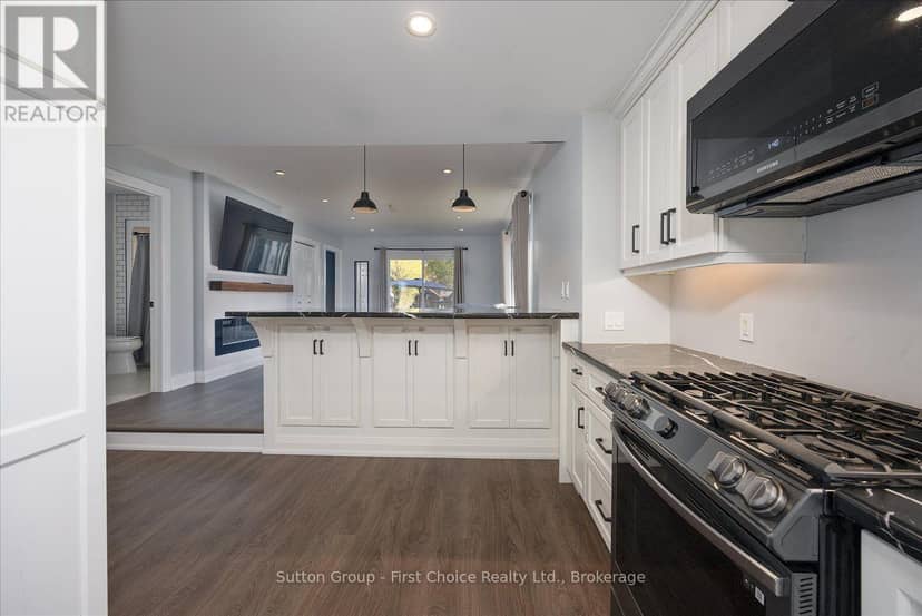 21 Temperance Street — photo 10 of 40