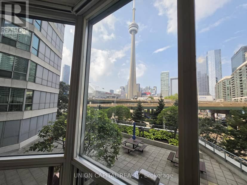 302 - 228 Queens Quay W — photo 12 of 28