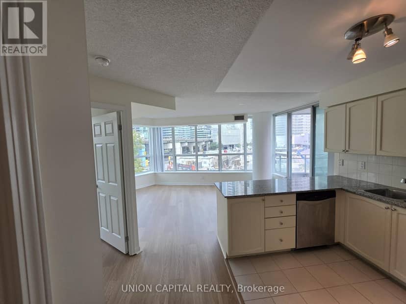 302 - 228 Queens Quay W, Toronto, photo 5