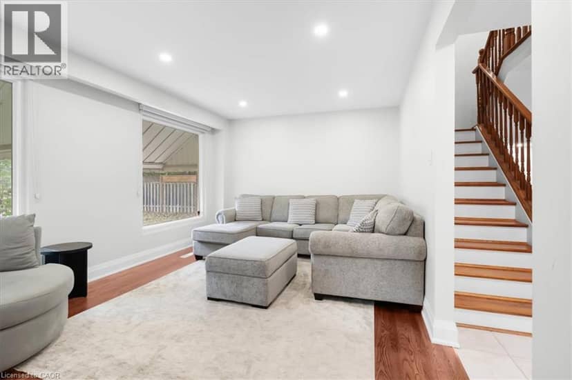 31 BERRISFIELD Crescent, Hamilton, photo 3