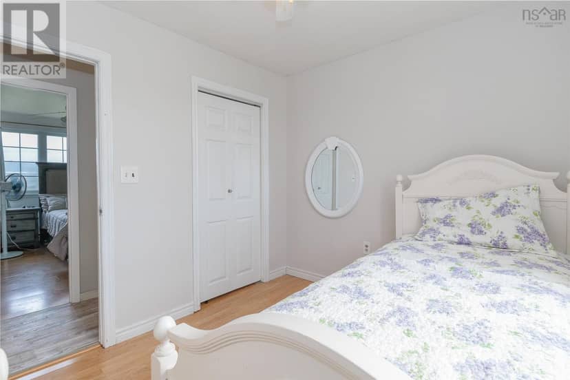 22 Atlantic Street — photo 16 of 40
