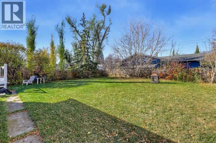 103 2 Street SE — photo 29 of 33