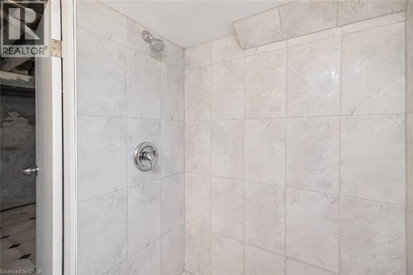 60 KEITH Street — photo 38 of 40