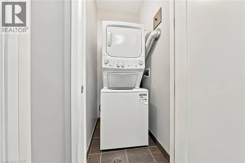 112 KING Street E Unit# 607 — photo 17 of 36