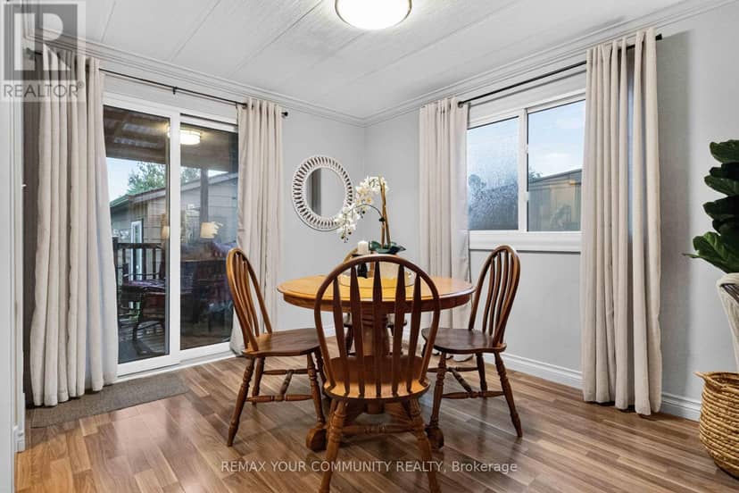 165 Roxanna Drive — photo 11 of 39