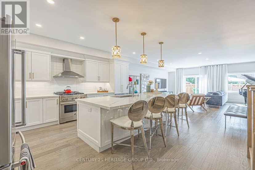 27 Lowther Avenue, Richmond Hill, photo 5