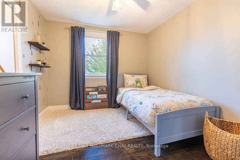 63 Napier Street — photo 21 of 32