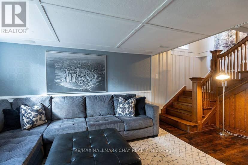 63 Napier Street — photo 23 of 32