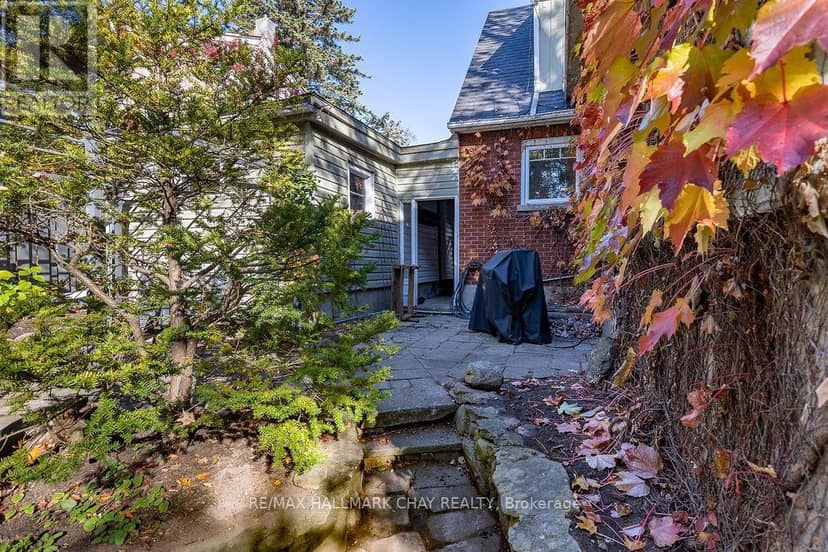 63 Napier Street, Barrie, photo 6