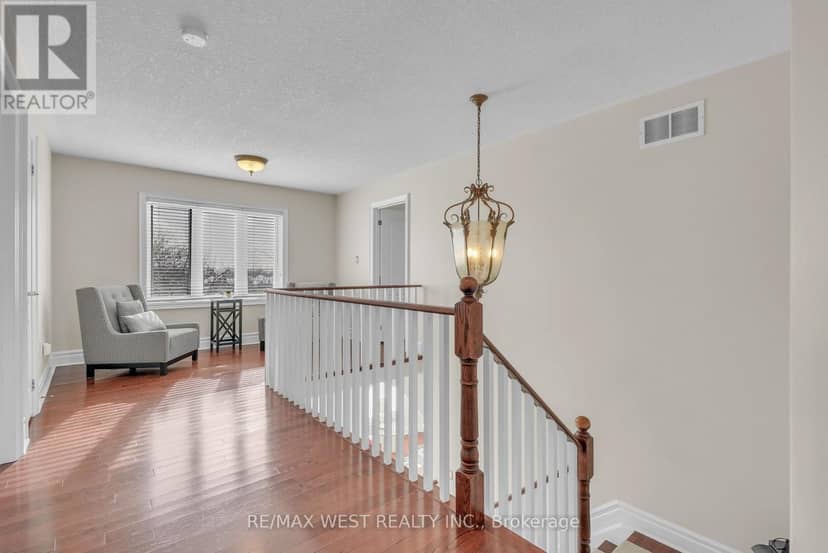 90 Birkhall Place — photo 10 of 25