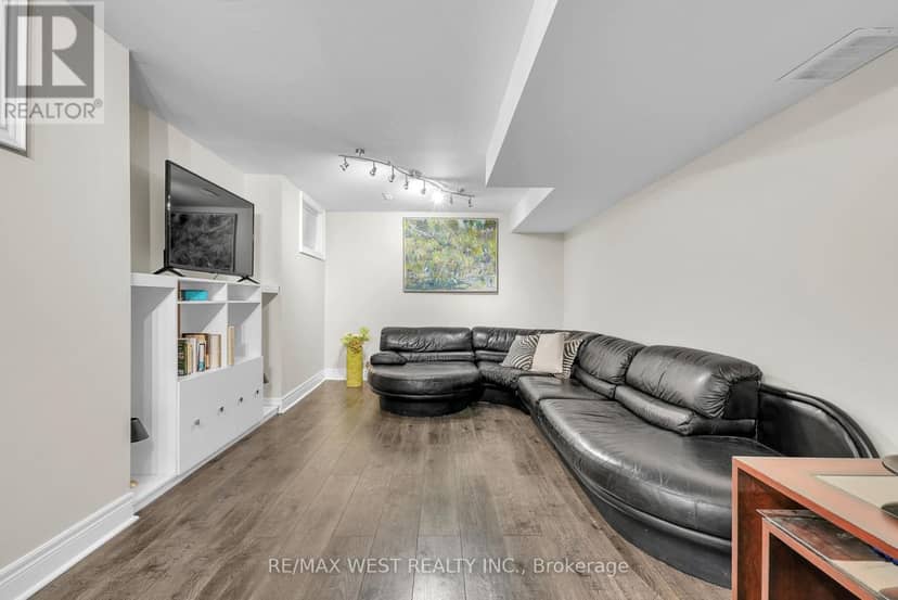 90 Birkhall Place — photo 18 of 25
