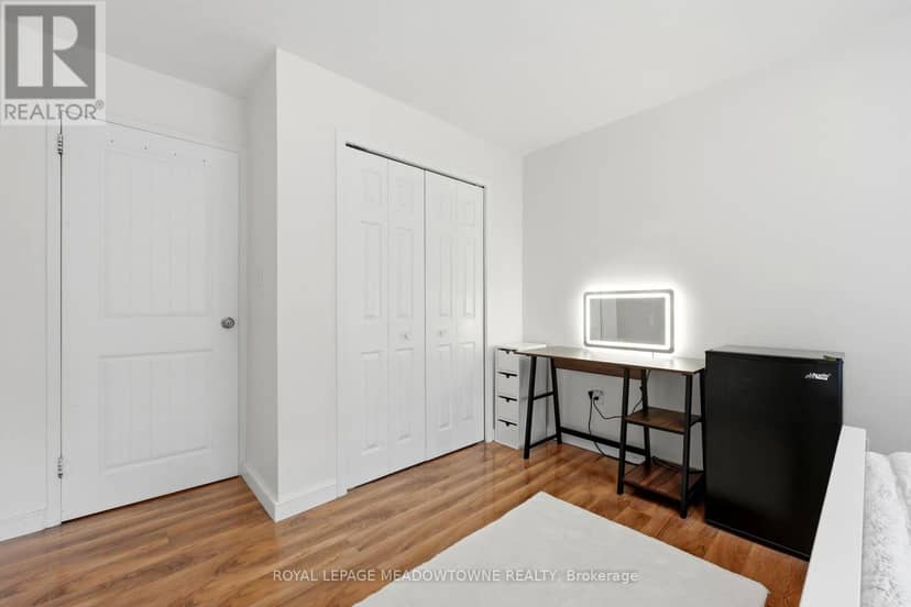 301 - 49 Park Avenue — photo 18 of 27