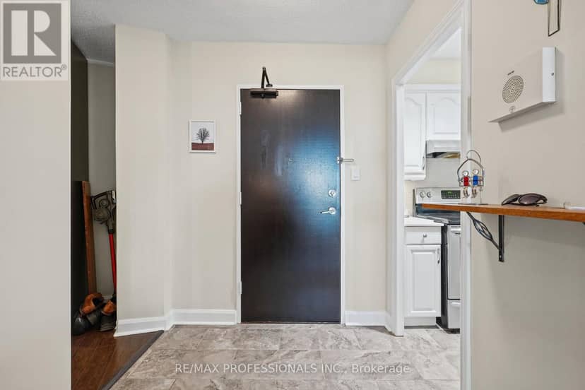 605 - 716 The West Mall Road, Toronto, photo 6