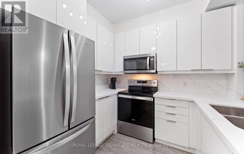206 - 88 Broadway Avenue — photo 17 of 40