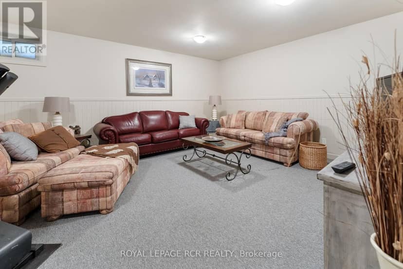 32 Barbour Drive — photo 33 of 40