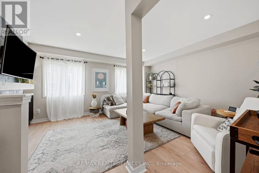 65 - 470 Beach Boulevard — photo 11 of 36