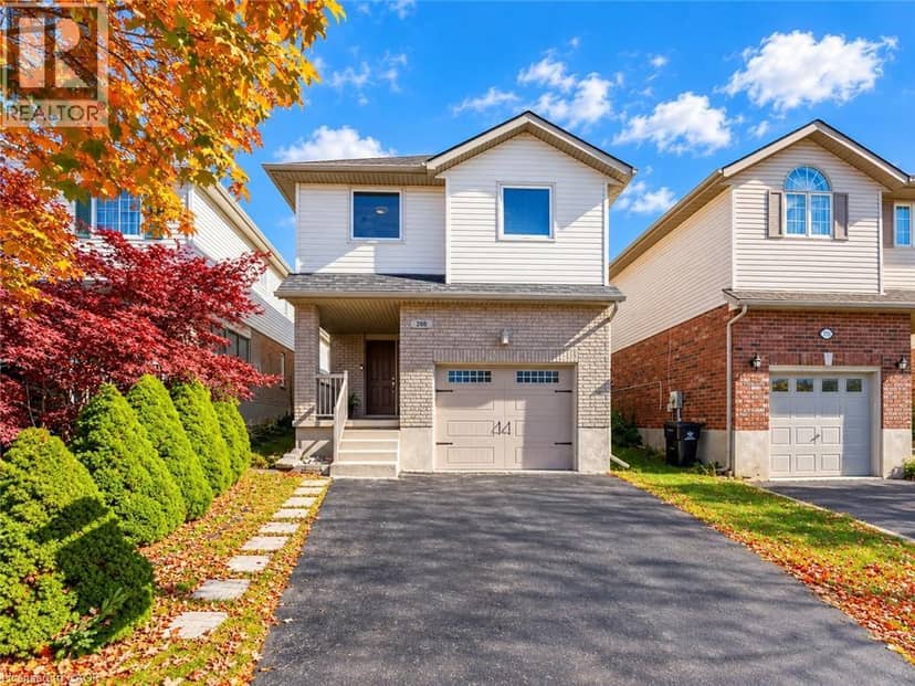 268 KEEWATIN Avenue, Kitchener, photo 2