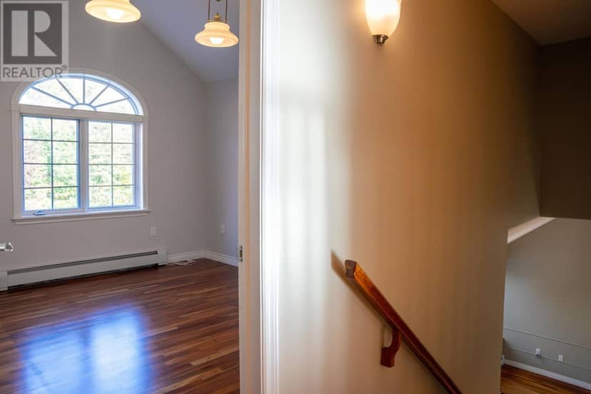 24 Nottingham Drive — photo 18 of 40