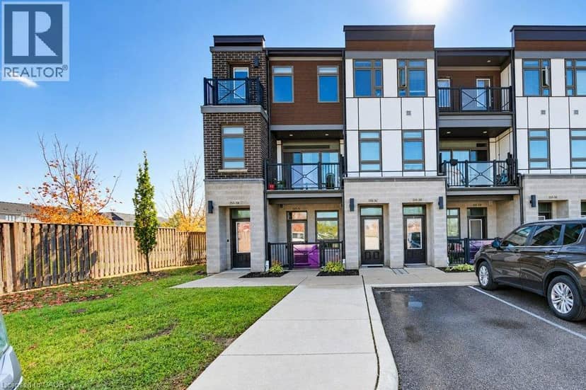 155 THOMAS SLEE Drive Unit# 3A, Kitchener, photo 2