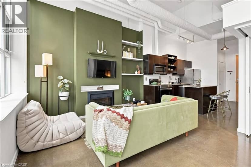 410 KING Street W Unit# 408 — photo 16 of 32