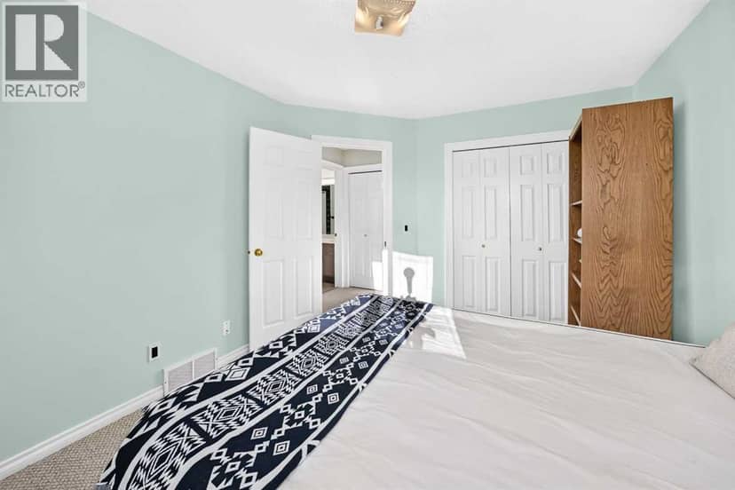 222 Royal Crest Place NW — photo 29 of 40