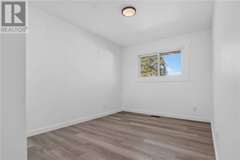 1634 Richard — photo 14 of 40