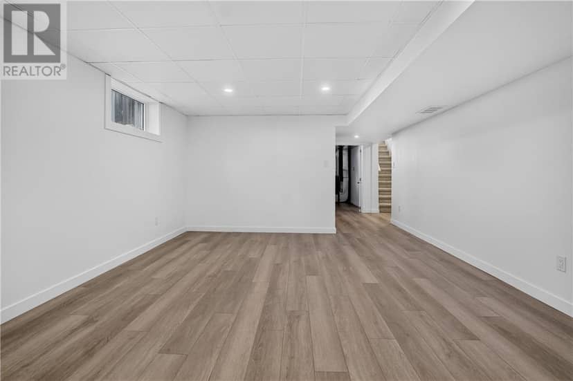 1634 Richard — photo 17 of 40