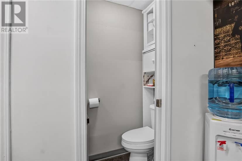 1634 Richard — photo 28 of 40