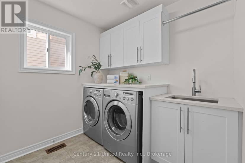1453 McAuliffe Lane — photo 15 of 40
