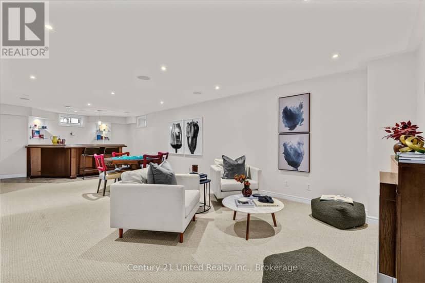 1453 McAuliffe Lane — photo 34 of 40