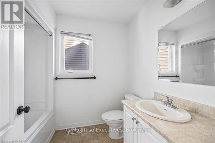 1653 Crimson Crescent — photo 27 of 39