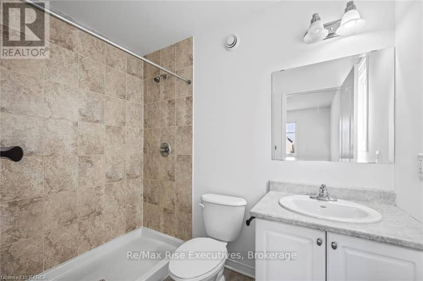 1653 Crimson Crescent — photo 33 of 39