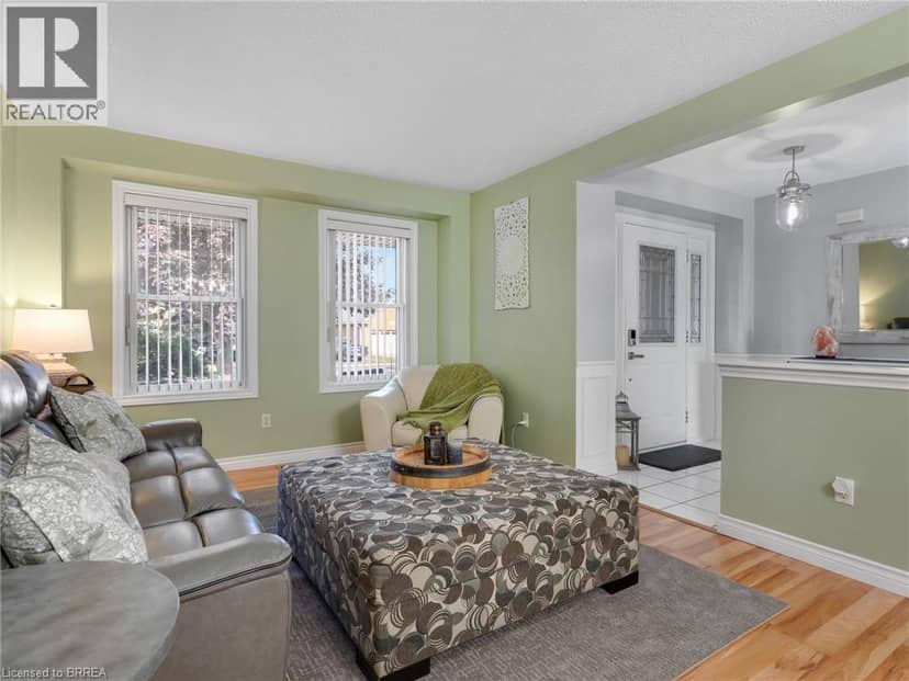 42 EMIDIO Crescent, Brantford, photo 7