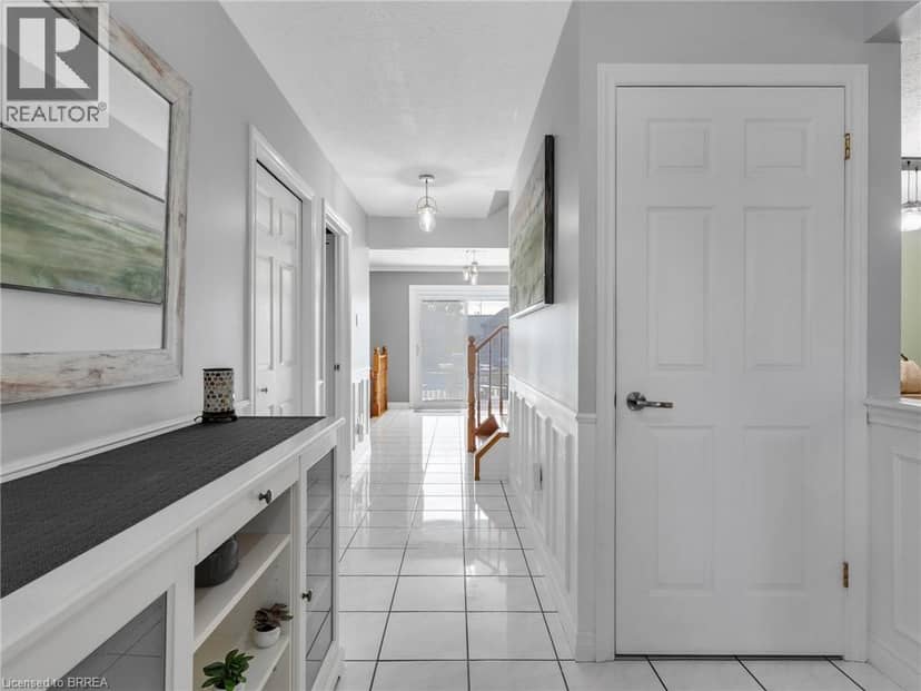 42 EMIDIO Crescent, Brantford, photo 5