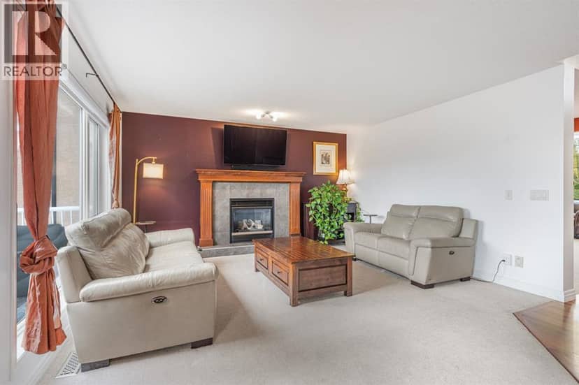 240 Everglade Circle SW, Calgary, photo 5