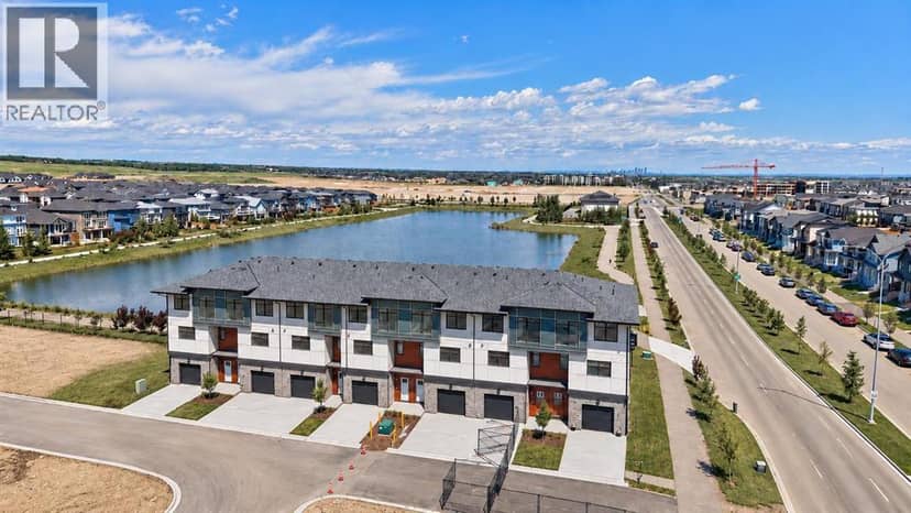 705, 30 Creekside Villas SW, Calgary