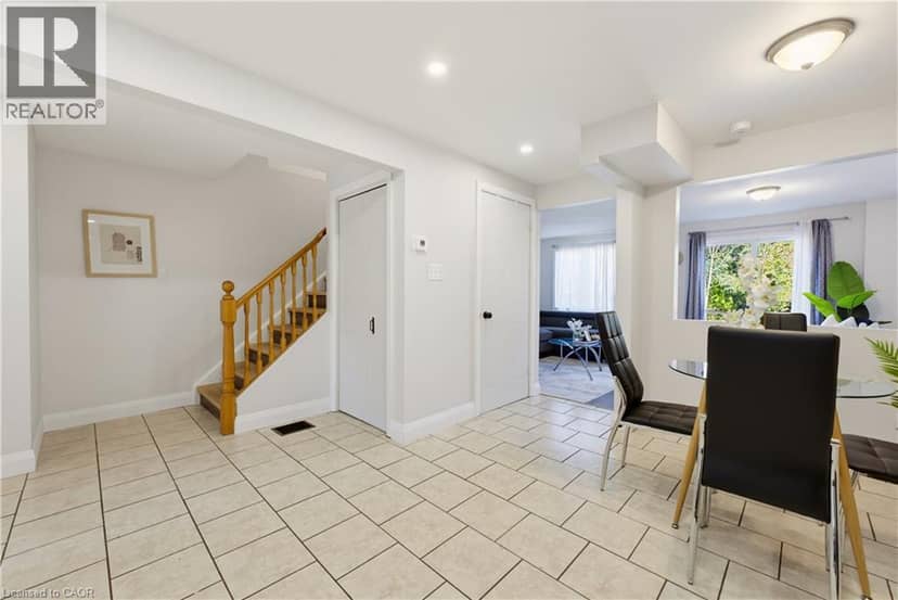 80 HIGHLAND Crescent — photo 9 of 40