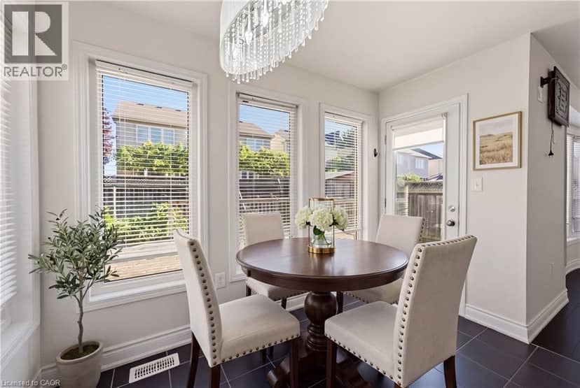 84 HOLLAND Circle, Cambridge, photo 5