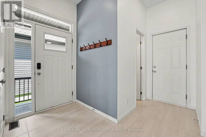 38 Riddell Street, Carleton Place, photo 2