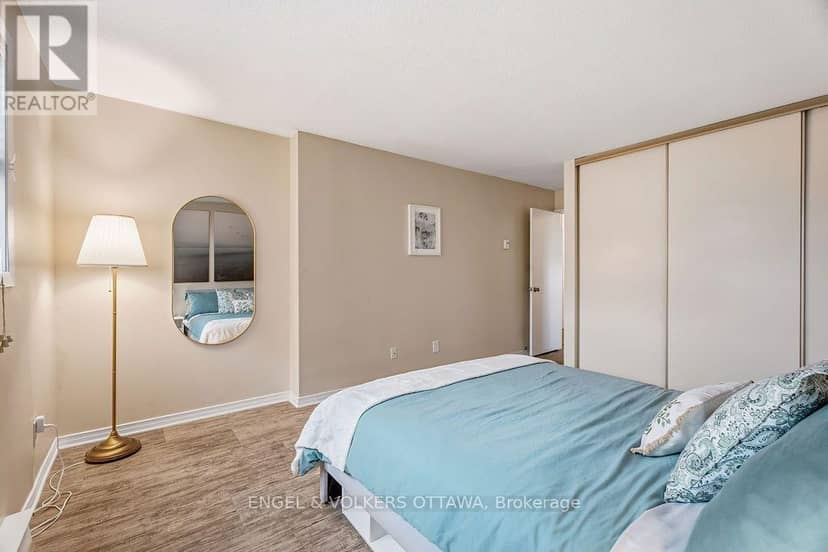 8 - 260 Fenerty Court — photo 25 of 35