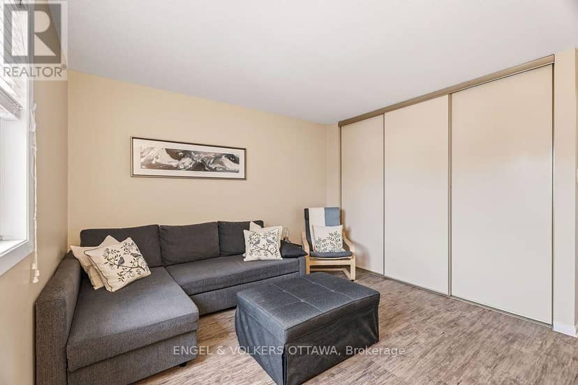 8 - 260 Fenerty Court — photo 27 of 35