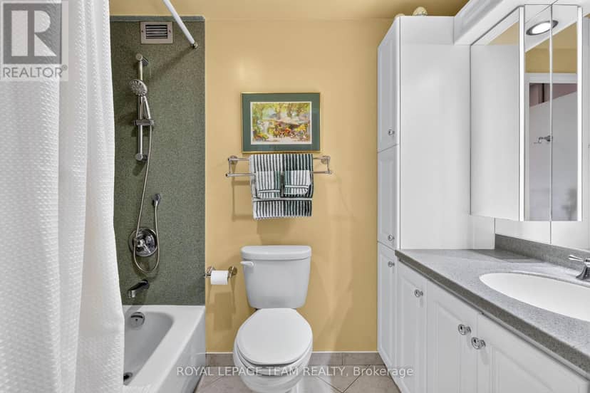 1016 - 1505 Baseline Road — photo 31 of 40