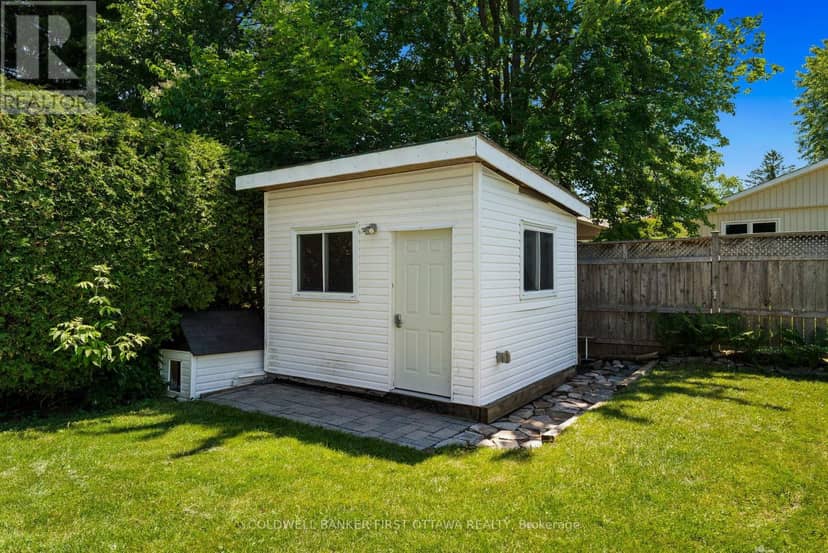 12 Bradgate Drive — photo 38 of 40