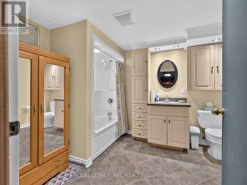 43 Farmington Drive — photo 33 of 40