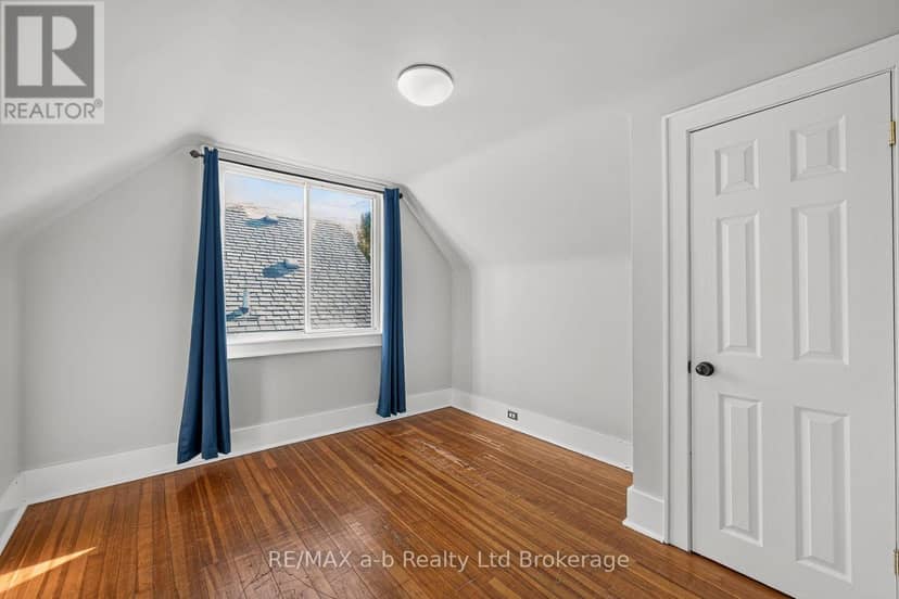825 James Street — photo 19 of 40