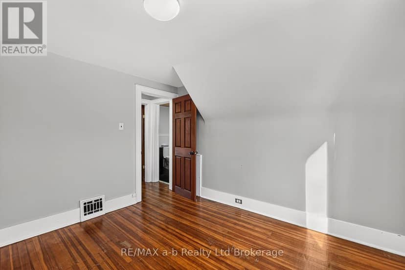 825 James Street — photo 20 of 40