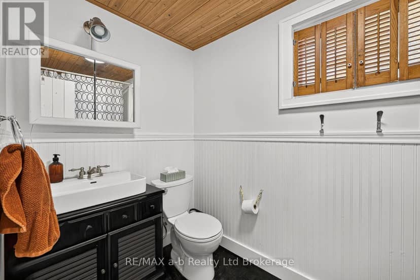 825 James Street — photo 21 of 40