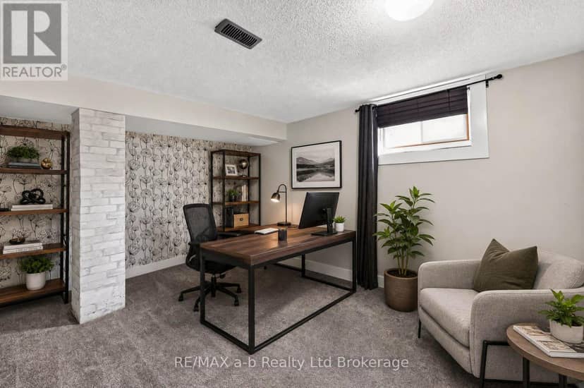 825 James Street — photo 22 of 40