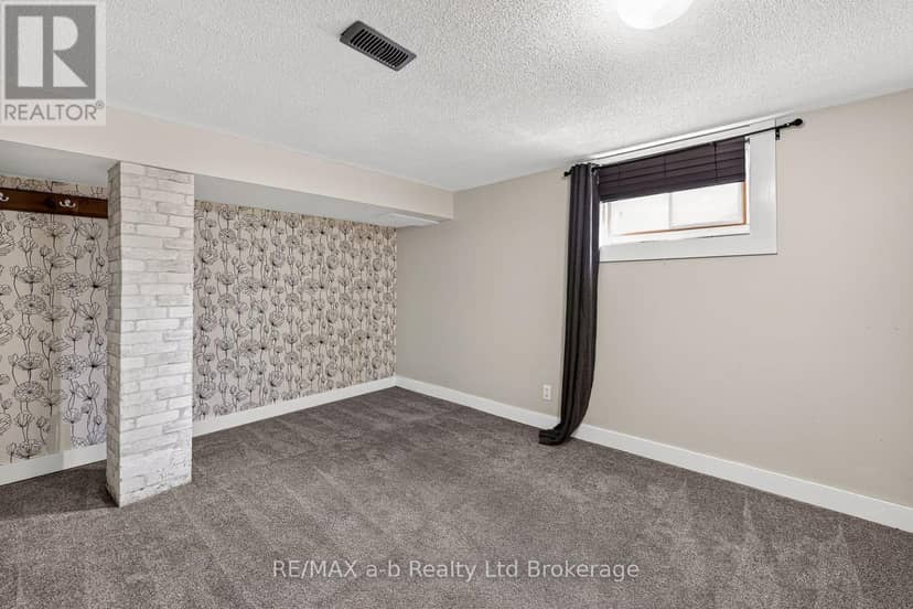825 James Street — photo 23 of 40