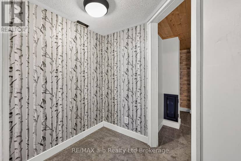 825 James Street — photo 25 of 40